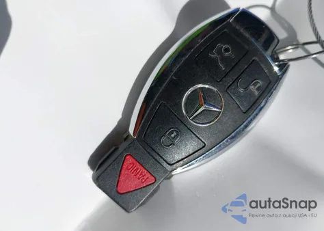 2014 Mercedes-Benz Slk 250 z USA, uszkodzony, nr VIN WDDPK4HA0EF087583